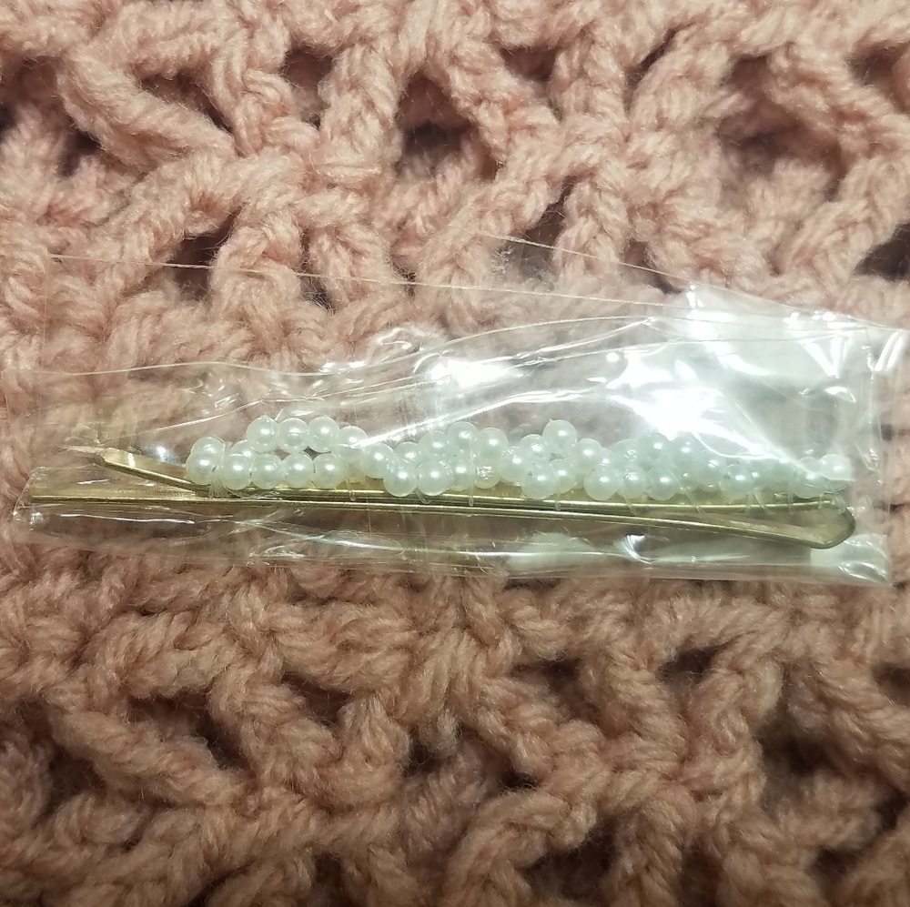 Embellished Pearl Hair Pin